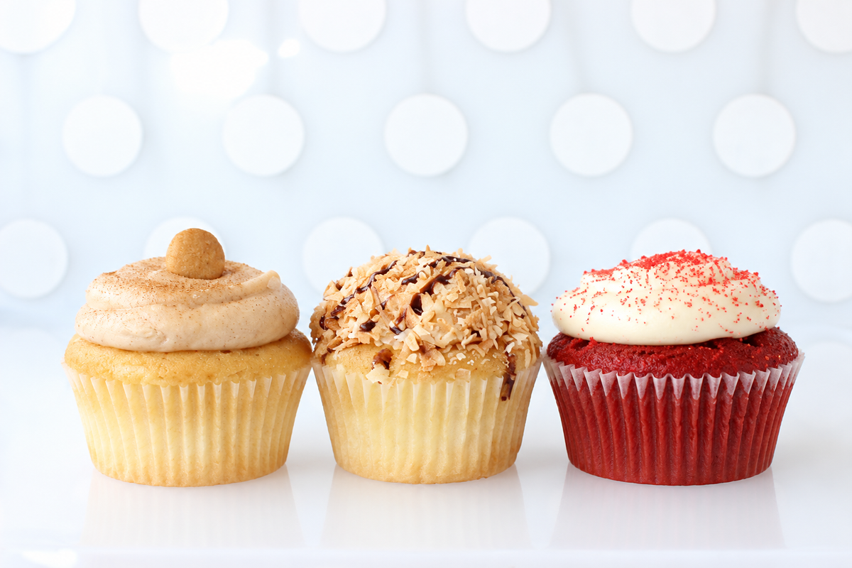 Sift Holiday Box flavors: Red Velvet, Snickerdoodle and Samoa
